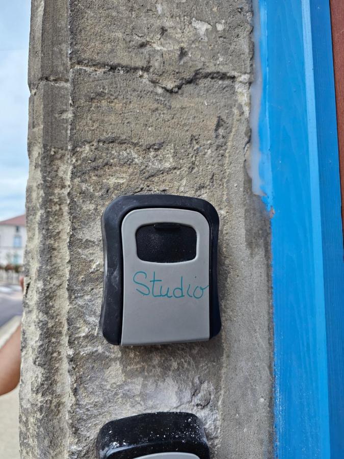Studio Fains-Les-Sources Bagian luar foto